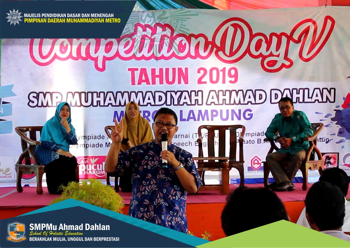 Wali Murid Hadiri Parenting Conference SMP Mu Ahmad Dahlan